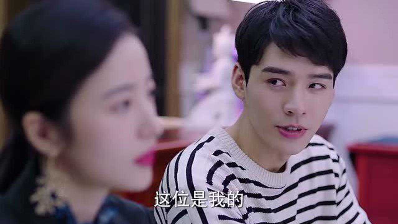 苏小萌与殷时修，自然美景探索之旅的最新动态