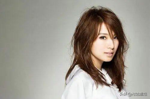 田馥甄演员现场版，超越歌手身份的华丽转身